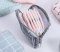 Saszetka damska kosmetyczka etui na podpaski kosmetyki akcesoria nr1