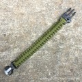 Bransoletka survivalowa linka paracord zielona olive z gwizdkiem i krzesiwem